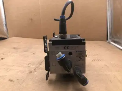 FESTO CPV14-VI 8 Valve Manifold 145PSI 800LPM 24VDC
