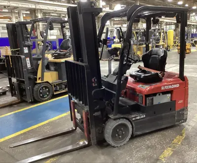 Used 2021 RAYMOND 4460C35S 4-Wheel Sit down Electric Counterbalance Forklifts Illinois US | Forklift Exchange #1274560