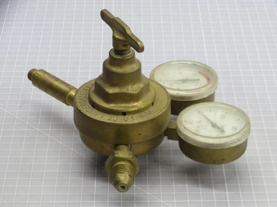 Used UNIWELD _UNKNOWN_ Air Pressure Regulators Texas US | OCO Industrial #1685655