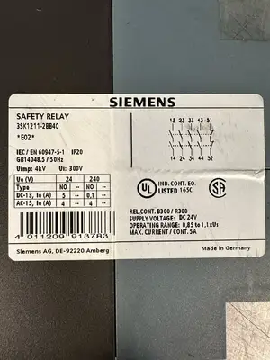 Siemens 3SK1211-2BB40 SAFETY RELAY (5.4.4)