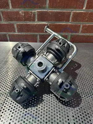 USED 4 ITT PURE FLO ADVANTAGE STAINLESS STEEL DIAPHRAGM VALVE W/ 1" SANITARY FITTING