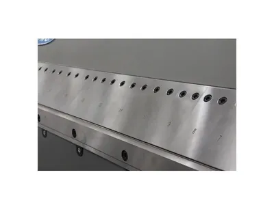 GMC MACHINE TOOLS EBB-1014CNC Hydraulic Box and Pan Brakes | Sierra Victor Industries (4)