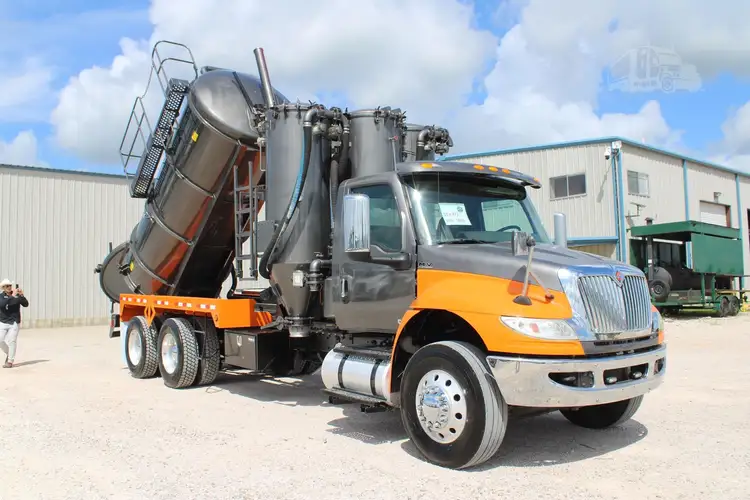 Used 2020 INTERNATIONAL MV Septic/Sewer/Vacuum Trucks Texas US | Roll Off Truck World #1491776