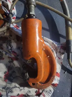 USED T&B ENGINEERED 13600