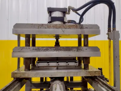 22" PNEUMATIC CUTOFF SHEAR & PRESS WITH ACCELORATOR: STOCK #19539