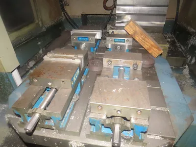 1998 HYUNDAI SPT-V30TD MACHINING CENTERS, VERTICAL, N/C & CNC | GCH Machinery (13)