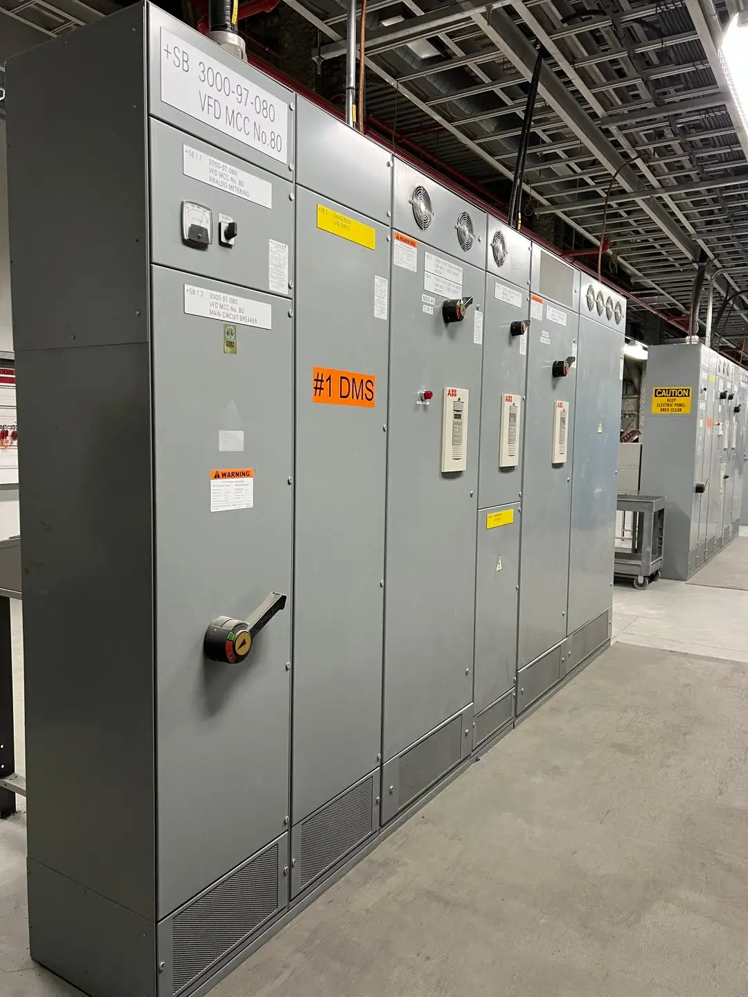 Modan 3000 VFD MCC, 600V, 3-Ph, 1200A, 6 Sections