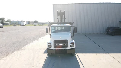 New | in-Stock 2025 MACK MD6 Rolloff Trucks Texas US | Roll Off Truck World #1491916
