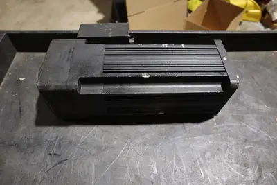 Kollmorgen B-604-A-51-B3  Brushless Goldline Servo Motor STOCK S696