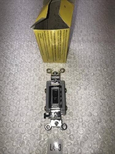NEW HUBBELL HBL1222