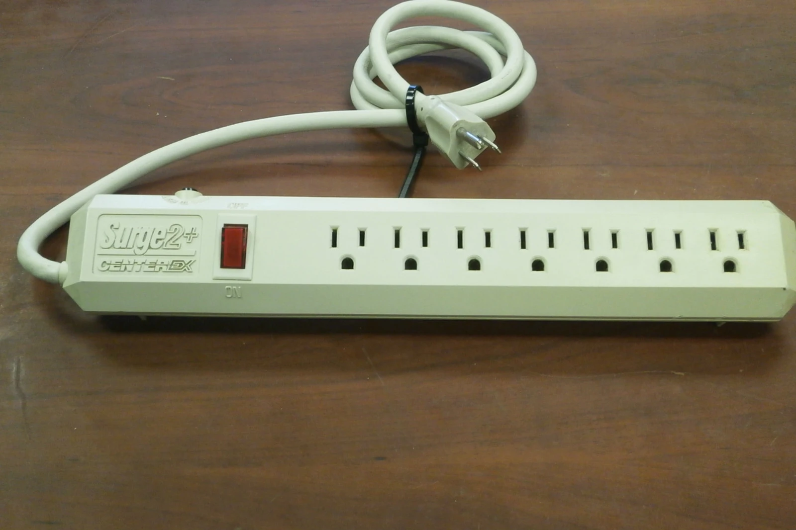 USED SURGE 2+ CENTER EX SurgeStrip