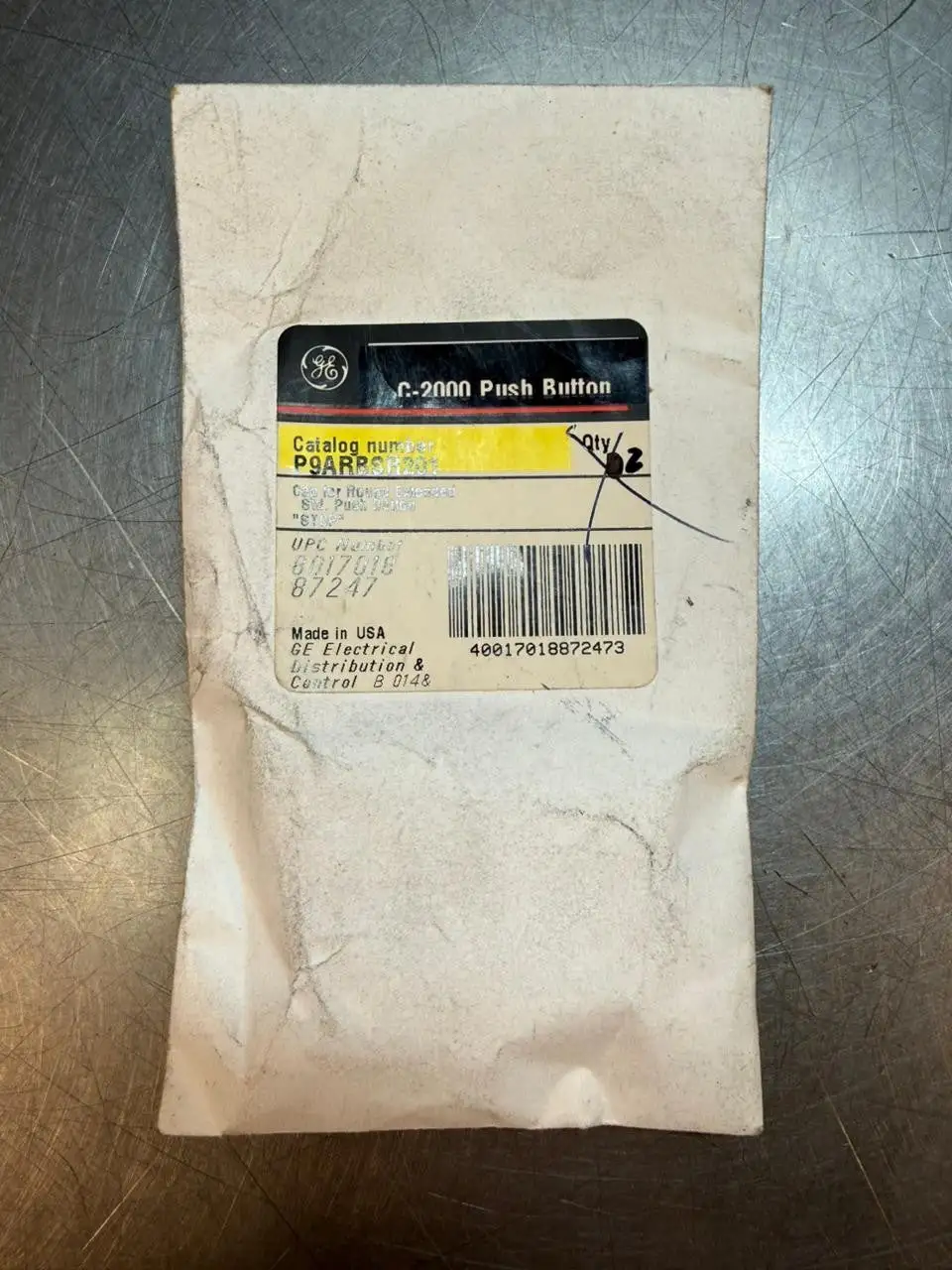 Ge P9ARBSR201 C-2000 Caps for Stop Push Button - Lot of 2 Und (7.3.2)