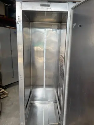 75-0019 Traulsen RQ134H-ZKF01 Commercial Single Door Reach-In Chiller