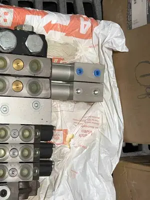 Hydraulic Valve Bank