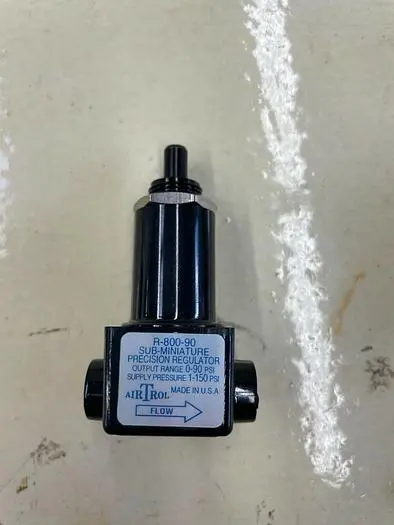 R-800 SERIES MINIATURE PRECISION PRESSURE REGULATOR