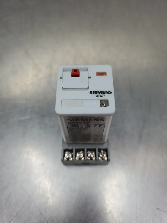 Used Siemens 3TX7112-1LF13 120VAC Relay w/Idec SR2P-06 Relay Base Relays & Switches | Palmetto Automation #1150684
