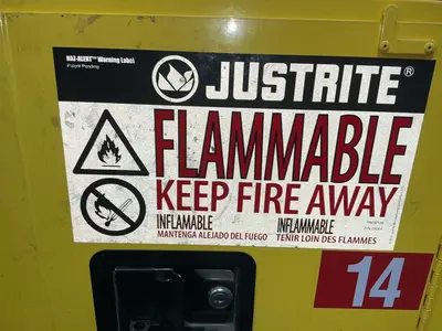 Used JUSTRITE 890420 Cabinets Ohio US | HGR 24 #1460133