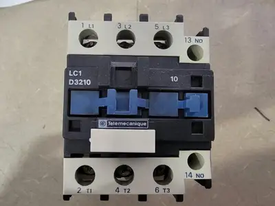 USED TELEMECANIQUE LC1D3210