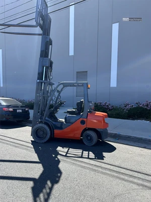 Used 2014 TOYOTA 8FGU30 Misc Forklifts California US | Lillo Machinery #1399258