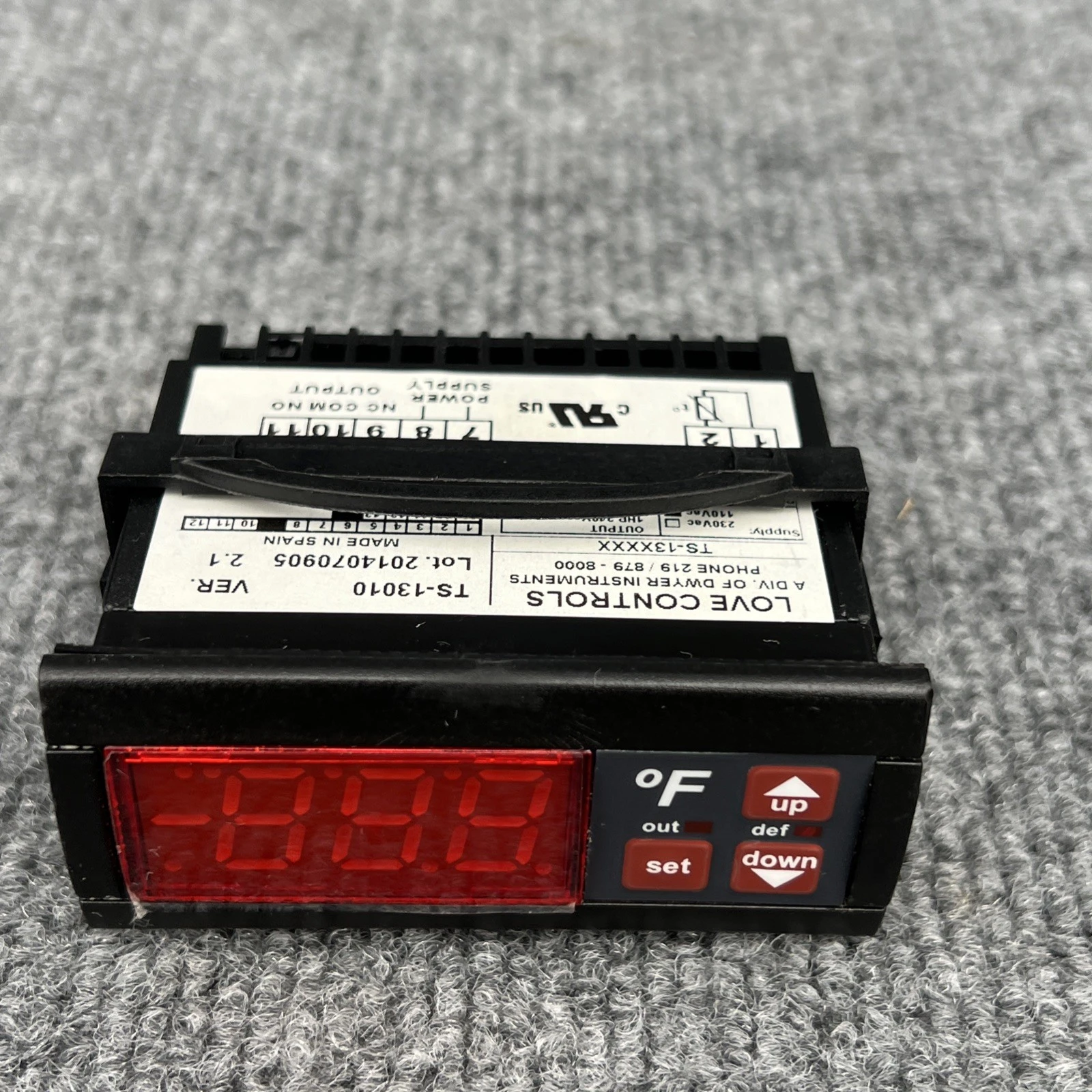 Used Dwyer Instruments TS-13010 Temperature Controls California US | Davliegogo LLC #1705719
