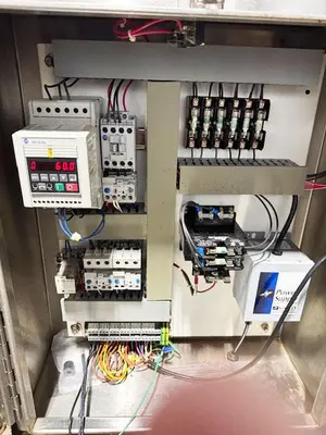 Carleton Helical Technologies Ionized Air Rinser