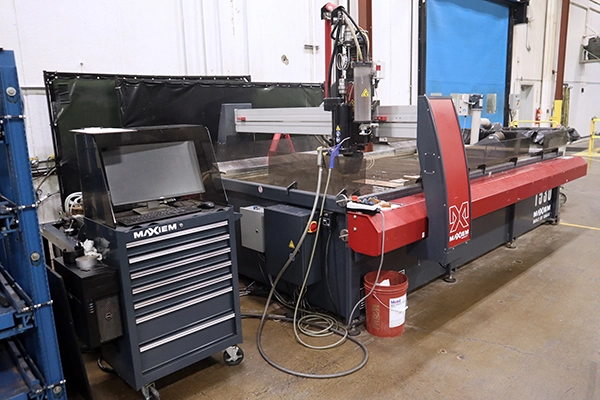 Used 2016 OMAX MAXIEM 1530 Waterjet Cutters Illinois US | Machinery Marketing International #378831