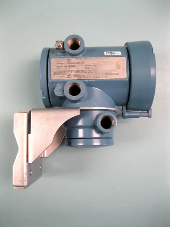 Used Micro Motion 1700 R12 AB UEZZZ Sensors New Hampshire US | Bitter End Trading #1126710