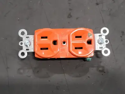 20A 125V Hospital Grade Receptacle Orange IG8300