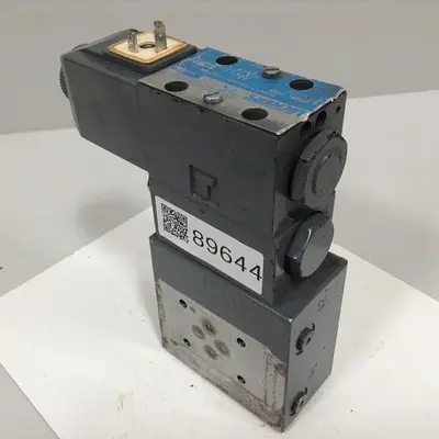 USED VICKERS DG4V-3-2AL-M-U-HL7-60