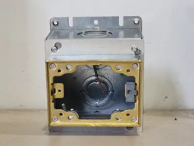 USED HUBBELL 6256