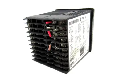 USED YOKOGAWA UT550-04 TEMPERATURE CONTROLLER UT55004