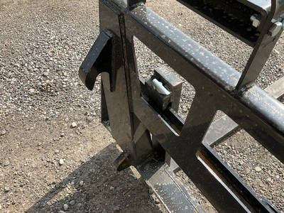 Used AGT SKID STEER FORK ATTACHMENT EURO / GLOBAL QUICK ATTACH CARRIAGE Pallet Forks Michigan US | Miedema Asset Management Group #1320304