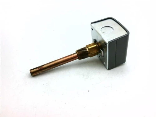 Honeywell L7033A1124 Thermostat [New]