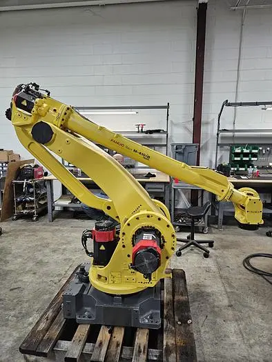 Used 2015 FANUC M-410IB/140H Robots Ohio US | Six Axis Solutions #397802