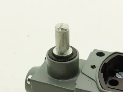 Allen Bradley 802T-ATP Oiltight Limit Switch Enclosure Lever Type Operator Head