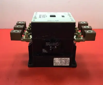 SQUARE D CONTACTOR 8502 PK1.11L SER A 220-660V 60-150HP 3P 200A. 4D