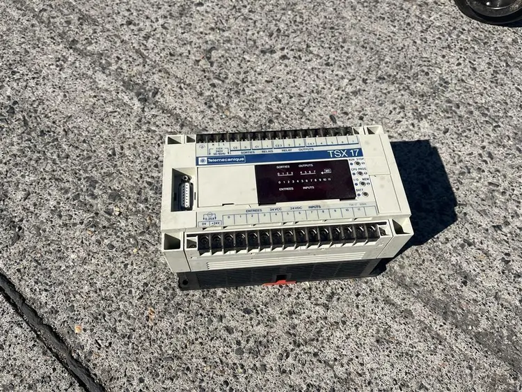 Used TELEMECANIQUE TSX 17 PLC Misc Electrical & Power Parts BE | Apt International N.V #363811