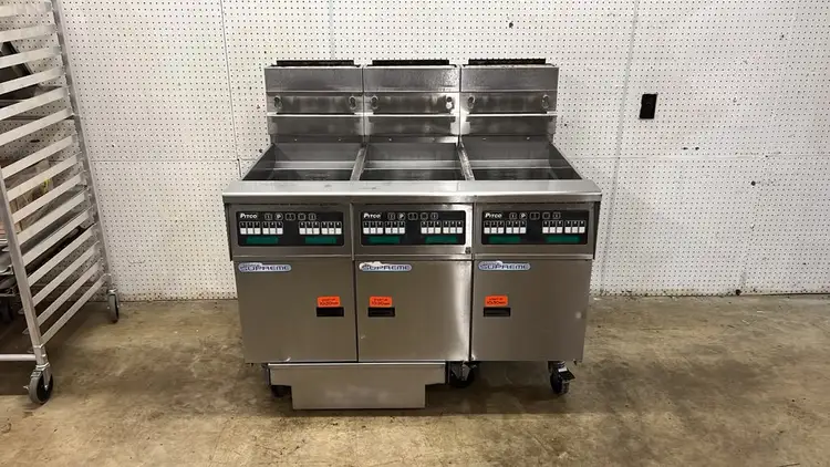 Used Pitco Pitco® Solstice Supreme SSH55 Natural Gas Floor Fryer 120-150 lb - RL Cookers / Coolers / Fryers Illinois US | Falcon Restaurant Supply #1373542