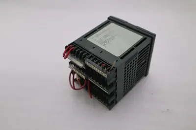 EUROTHERM 2204E TEMPERATURE CONTROLLER 2204E/VC/VH/RU/RW/XX/XX... STOCK K-392-D