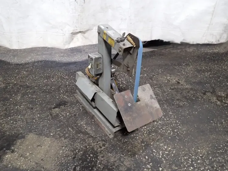 Used _UNKNOWN_ _UNKNOWN_ Belt Grinders Including Sanders Ohio US | HGR 24 #915954
