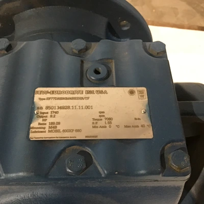Sew Eurodrive SF77DRE90M4BE2HR/TF Gear Reducer Ratio 189.9:1 Helical gear box