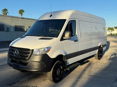 Used 2024 MERCEDES-BENZ 2500 Vans Florida US | Truck and Van Outlet #1509211