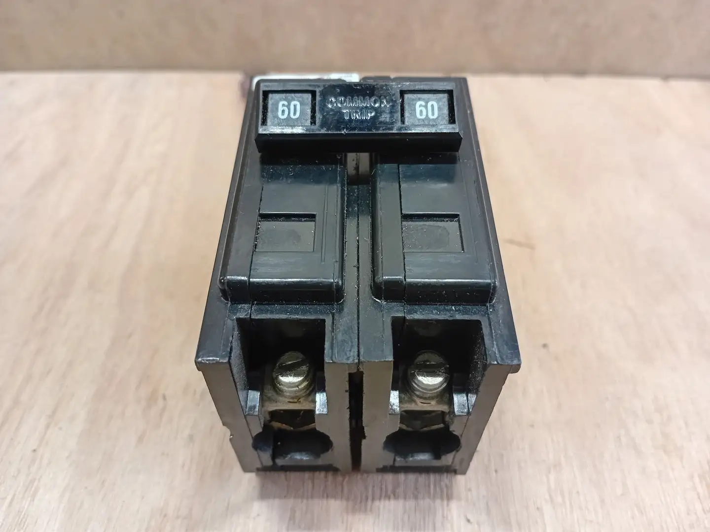 Used CUTLER-HAMMER BA260 Switchgears British Columbia CA | Lenmark #1438406
