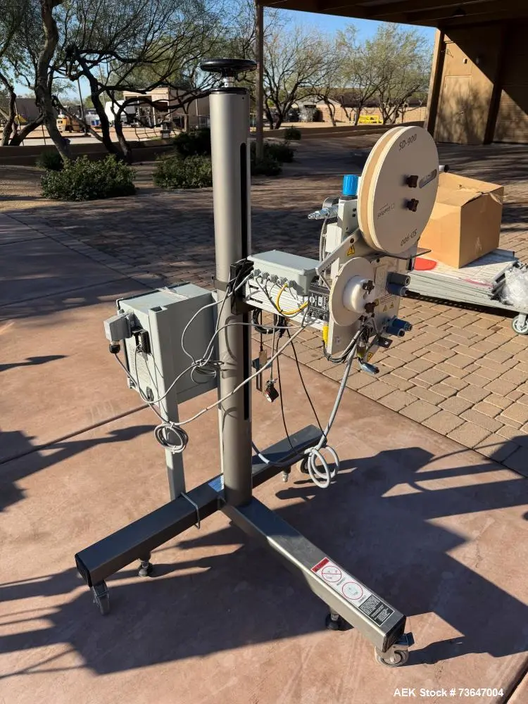 Buy Used Glue Dots SD-900 RH Adhesive Dot Applicator – Inline Labeling Unit