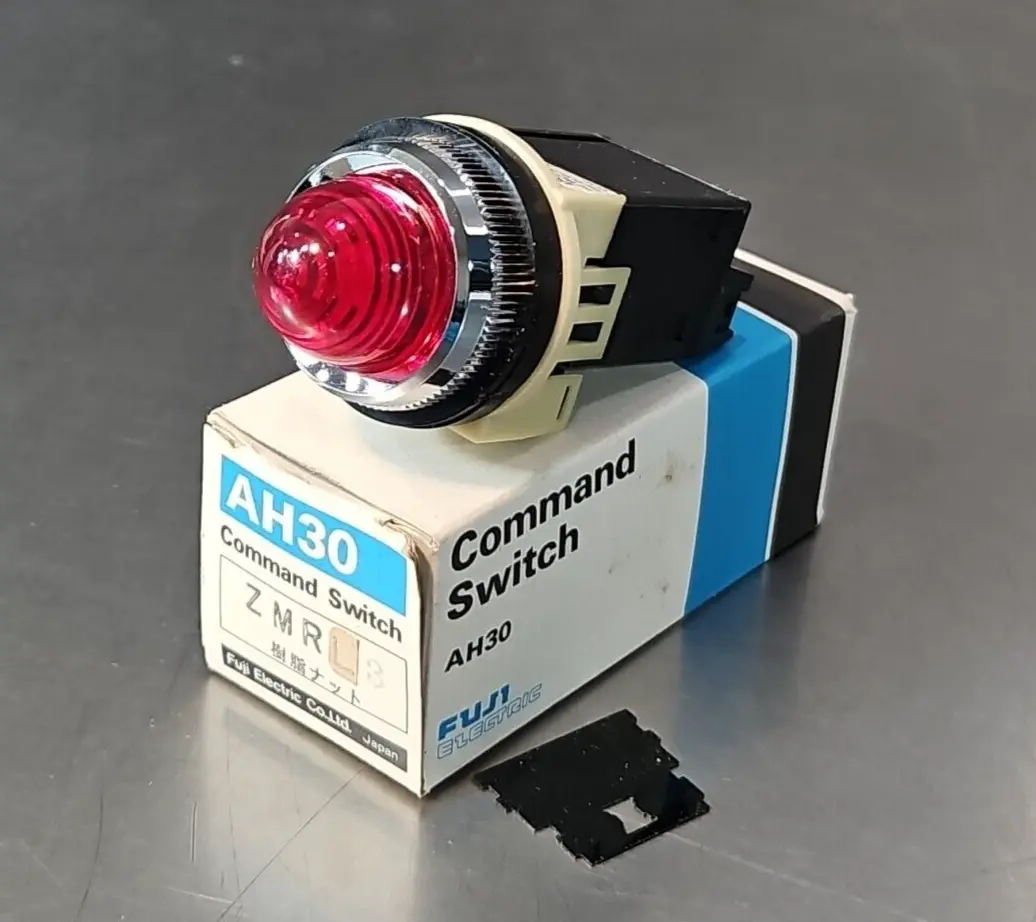 FUJI ELECTRIC AH30-ZMRL3 Command Switch. Loc4B-23