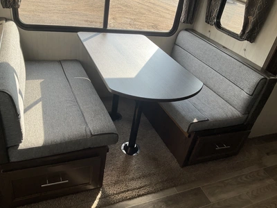 Used 2019 FOREST RIVER CHEROKEE LIMITED 264RL Campers, Caravans, Motorhomes Michigan US | Miedema Asset Management Group #1425175