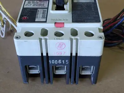 USED CUTLER-HAMMER HMCP100R3S