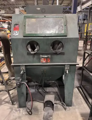 Used TRINCO 404X40SE DELUXE Blast Room (Manual Booth) Ohio US | G-2000, Inc. #1284328