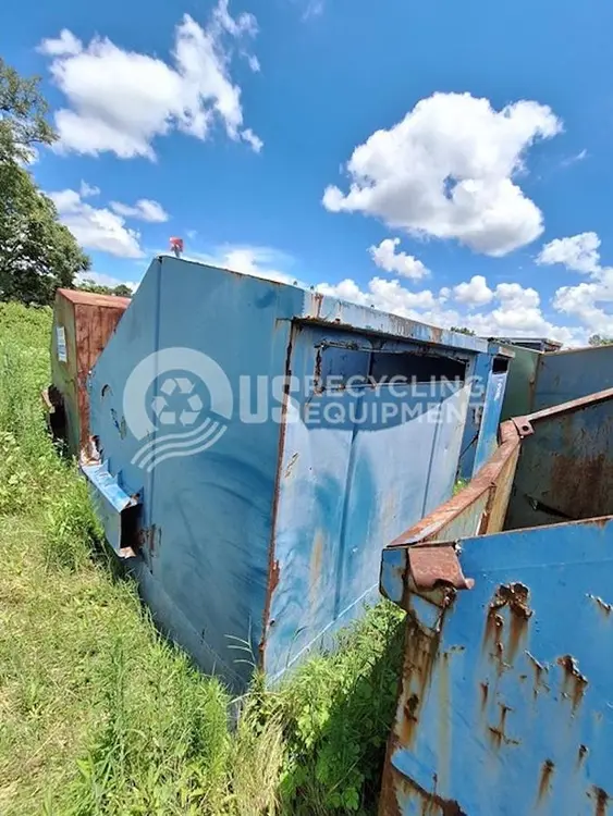 Used UNKNOWN MANUFACTURER: USED 54 SLANT/SQUARE IN GOOD CONDITION & 26 SLANT/SQUARE IN FAIR/POOR CONDITION Hoppers GE | US Recycling Equipment #474707