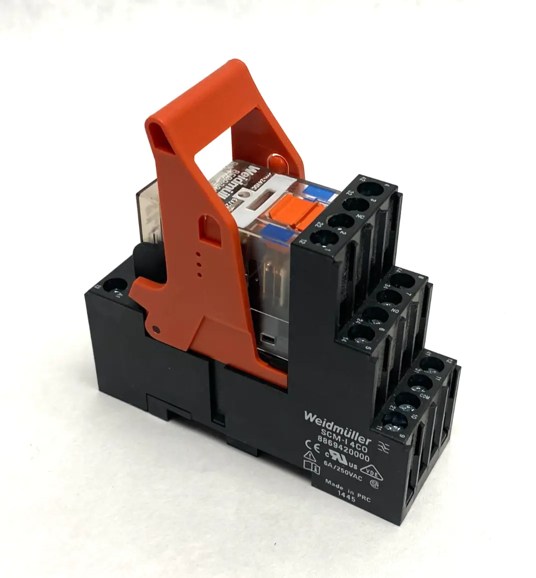 USED WEIDMÜLLER RELAY SOCKET BASE W/ 8690200000 RELAY